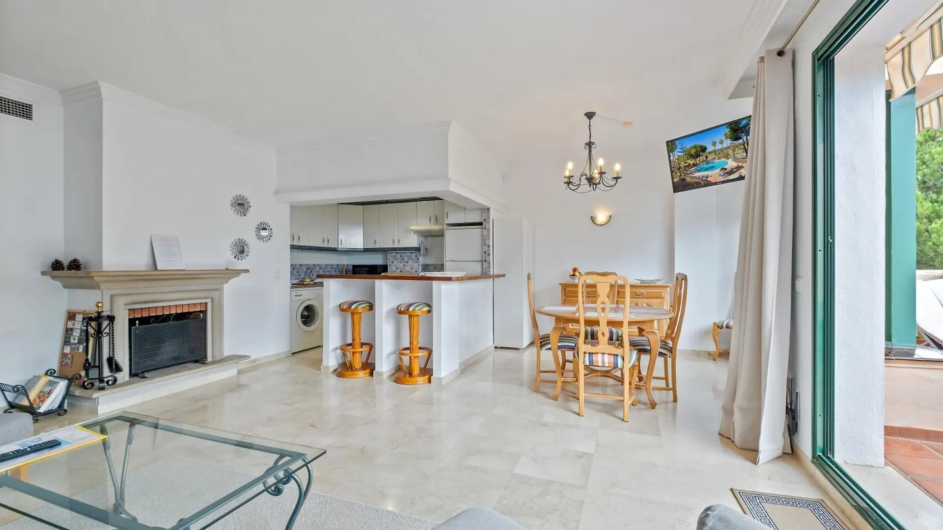 Spacieux Appartement A מארבלה
